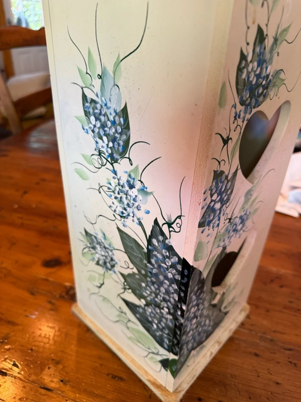 Vintage White Heart Cutout Tissue Holder with Hand-Painted Blue Floral Design